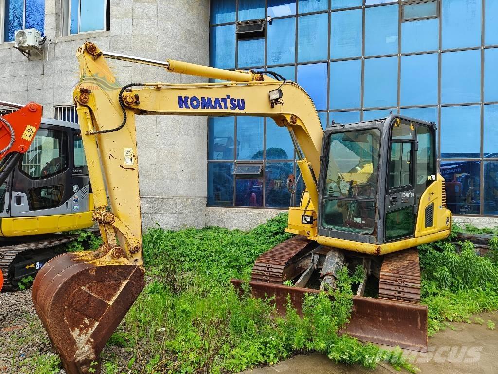 Komatsu PC 70-8 Roomikekskavaatorid