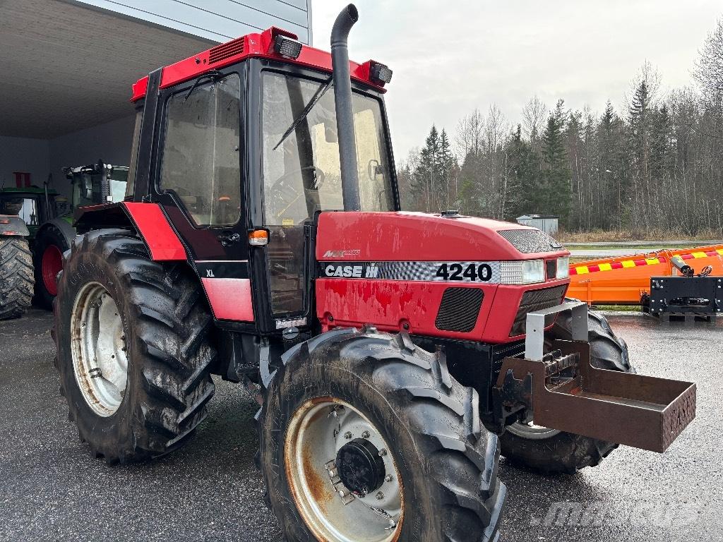Case IH 4240-4 XL Traktorid