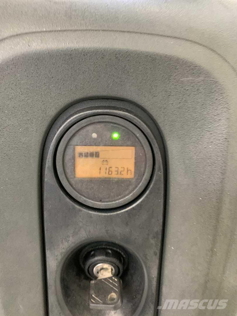 Linde L12 Järelkäidavad virnastajad