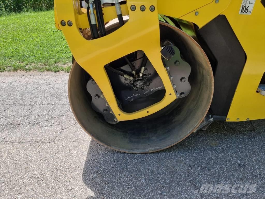 Bomag BW 151 AC-5 Pneumorehvidega rullid