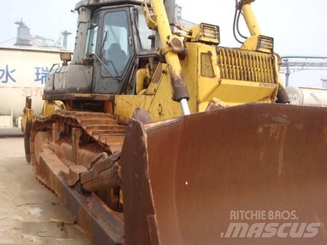 Komatsu d155a-2 Buldooserid