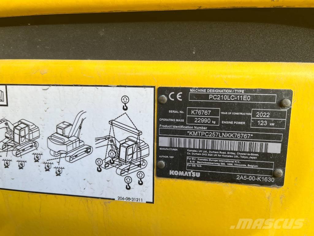 Komatsu PC 210 LC-11 Roomikekskavaatorid