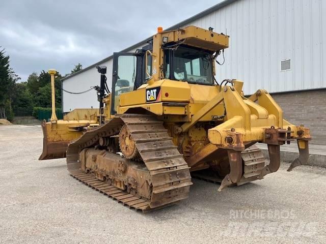 CAT D 6 T LGP Buldooserid