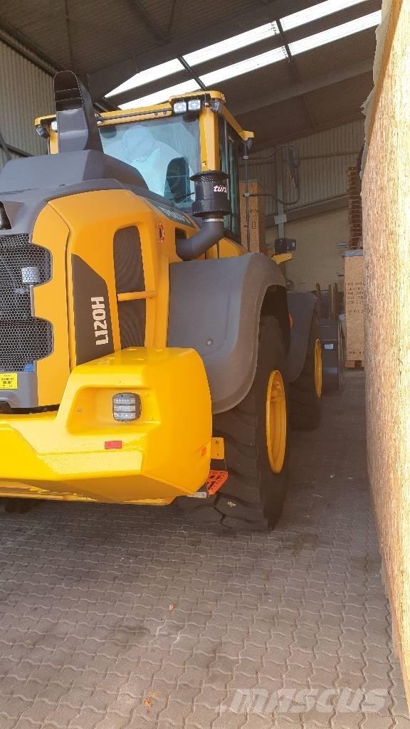 Volvo L 120 H Rataslaadurid