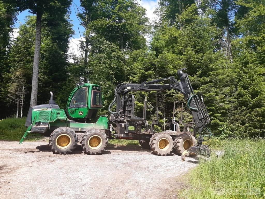 John Deere 1110G Forwarderid