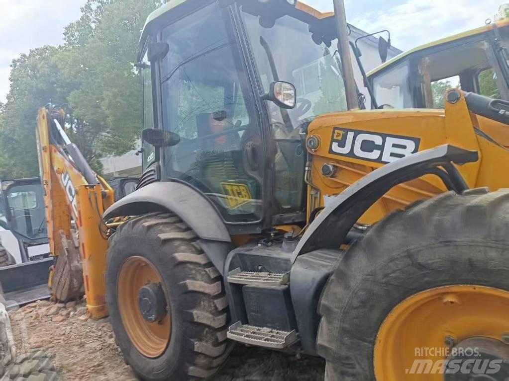 JCB 4CX Ekskavaatorlaadurid