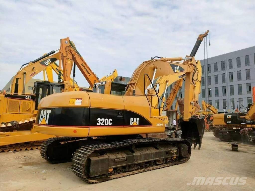 CAT 320C Roomikekskavaatorid