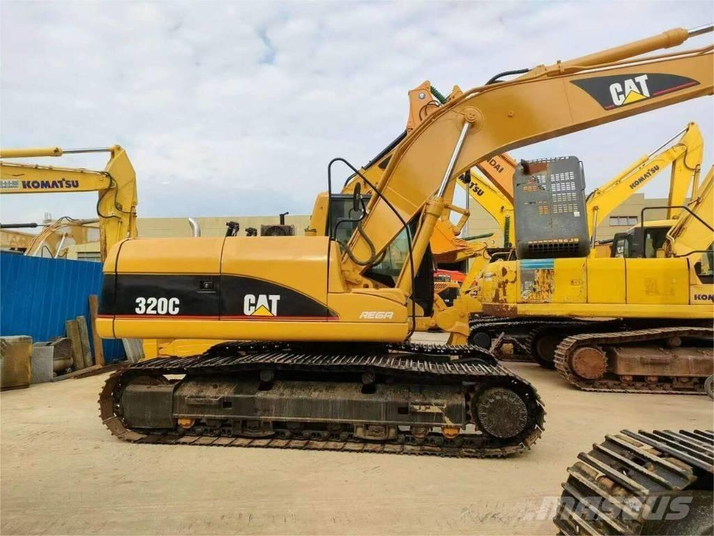 CAT 320C Roomikekskavaatorid