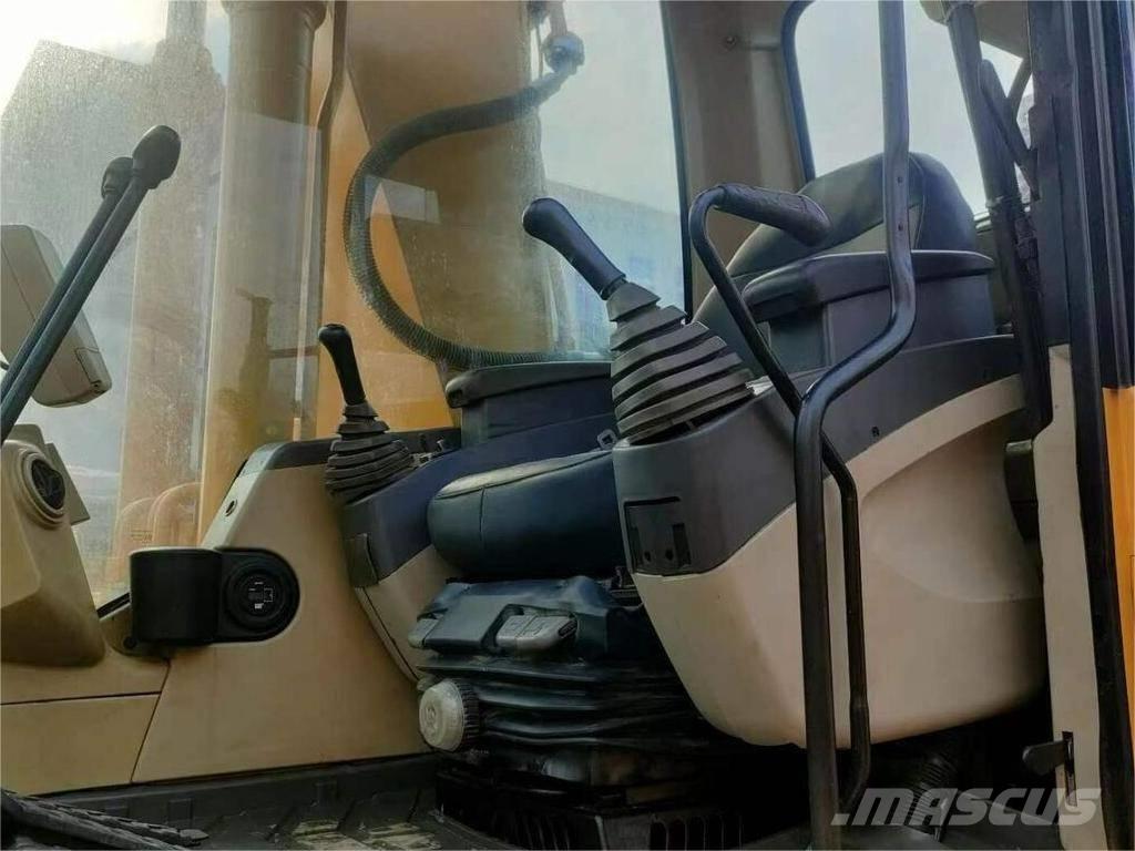 CAT 320C Roomikekskavaatorid