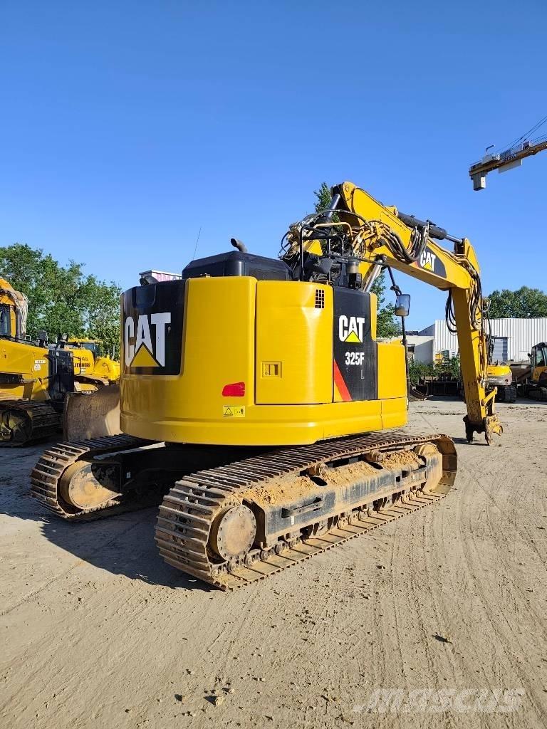 CAT 325 FL CR Roomikekskavaatorid