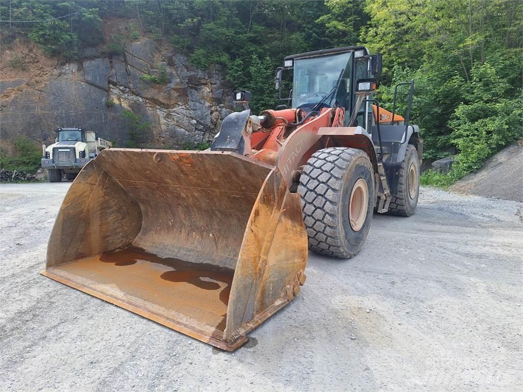 Hitachi ZW 310 4X4 Muu
