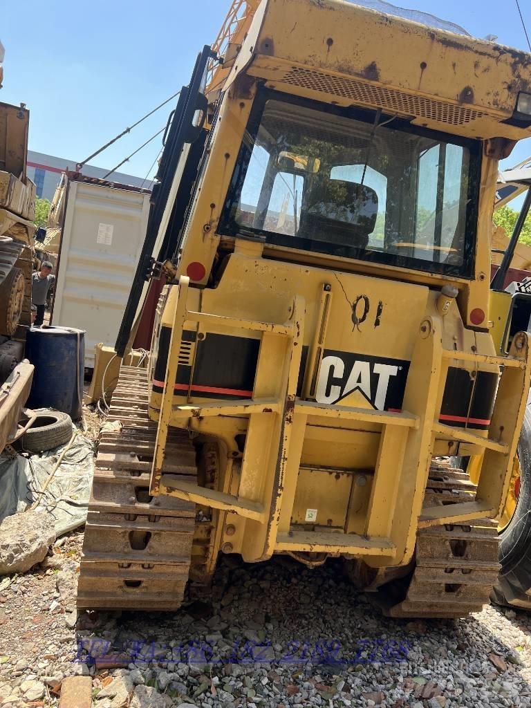 CAT D5G Buldooserid