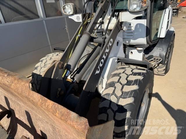 Volvo L 25 F Rataslaadurid