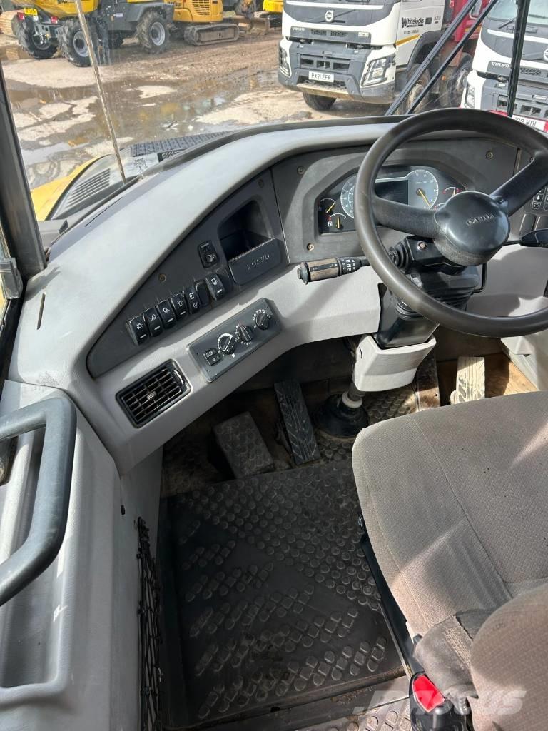 Volvo A 30 G Liigendraamiga pinnaseveokid