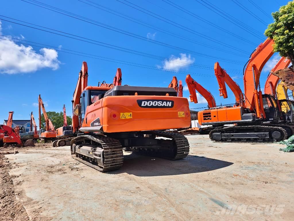 Doosan DX 380 LC Roomikekskavaatorid