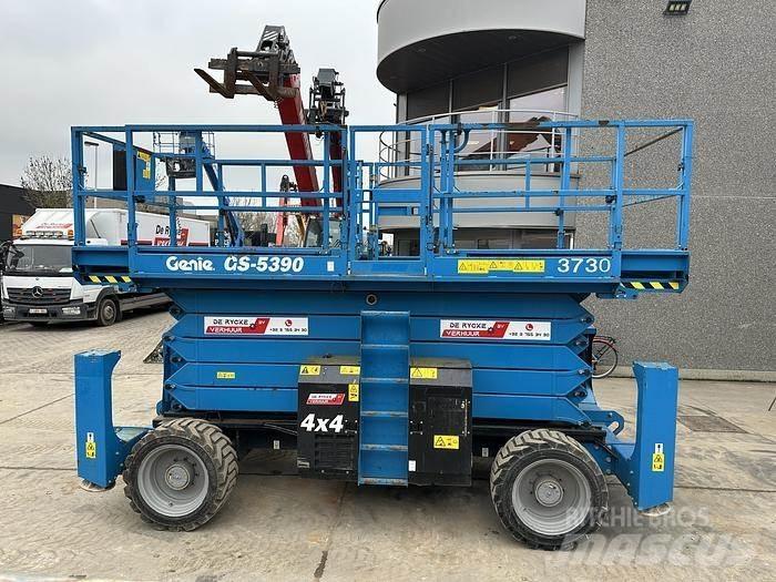 Genie GS5390 RT Iseliikuvad poomtõstukid