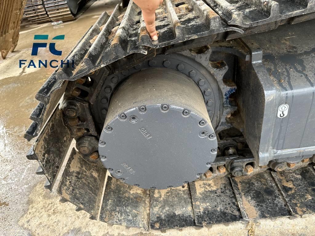 Kobelco SK 200D Roomikekskavaatorid