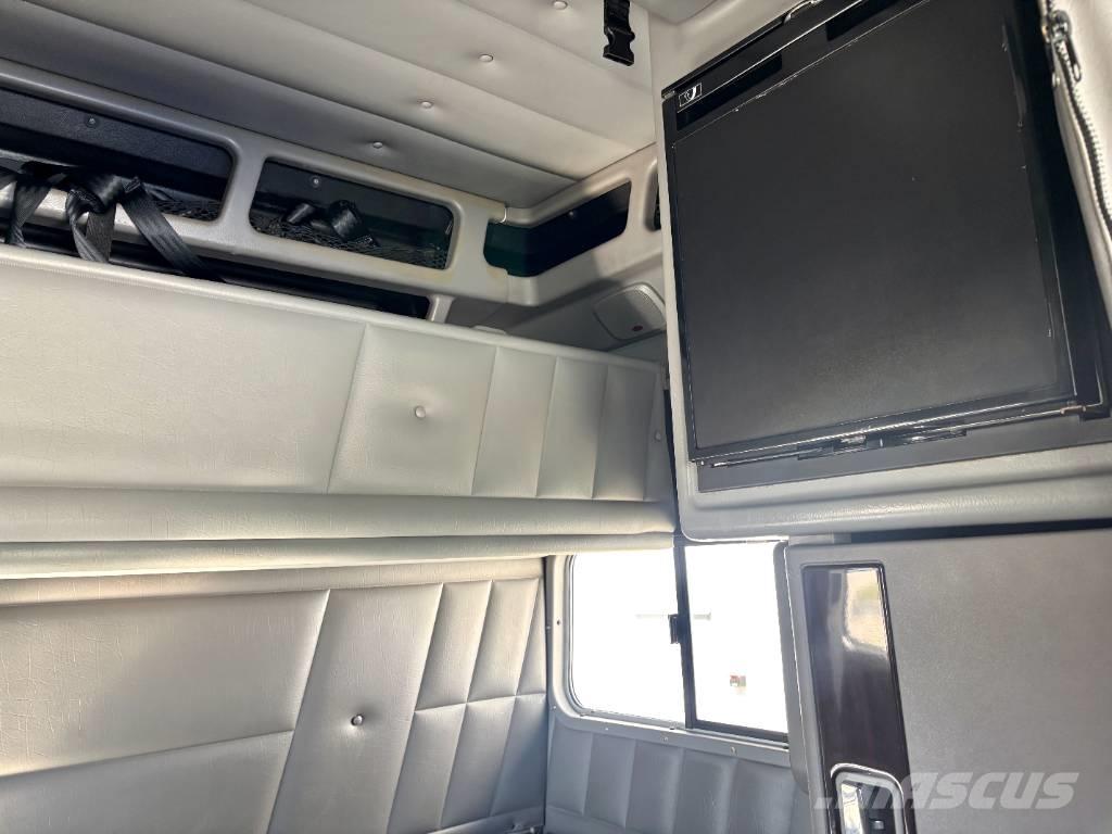 Peterbilt 389 Sadulveokid