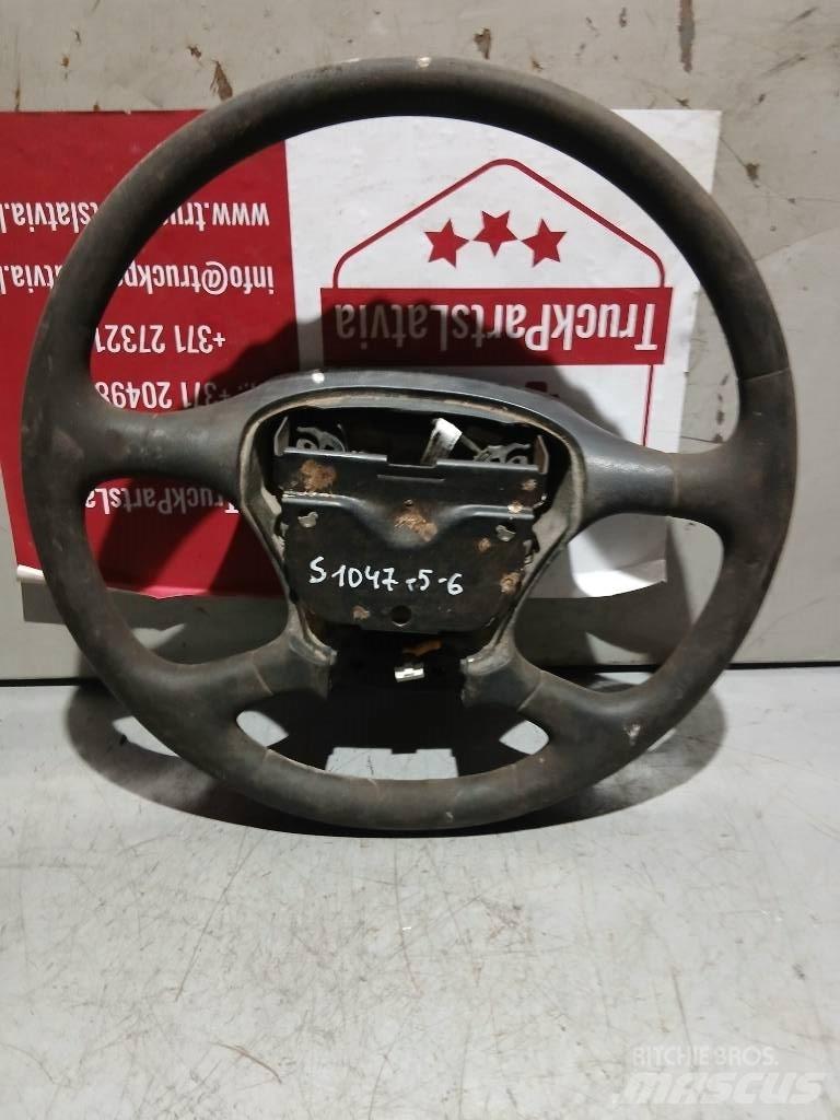 Scania P 420    1495393 Kabiinid