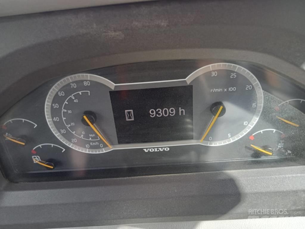 Volvo A 25 G Liigendraamiga pinnaseveokid