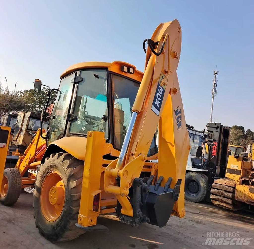 JCB 3 CX Ekskavaatorlaadurid