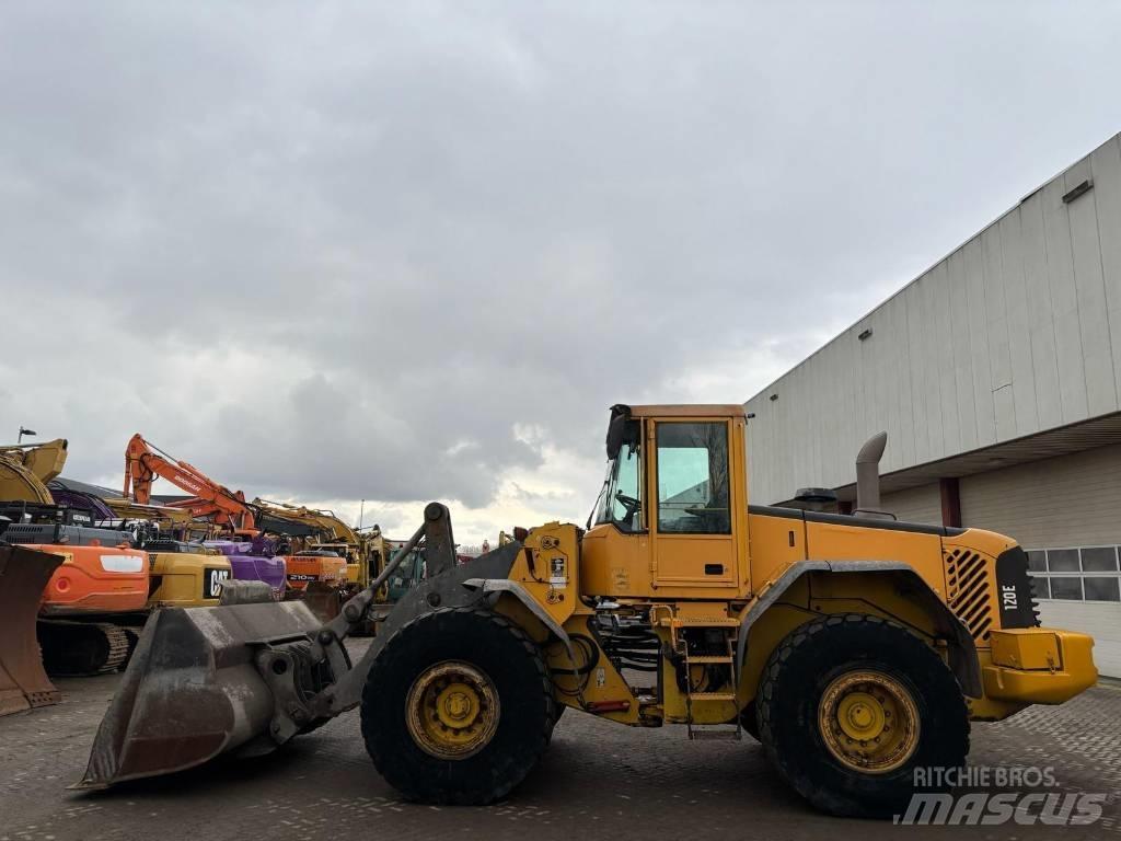 Volvo L 120 E Rataslaadurid