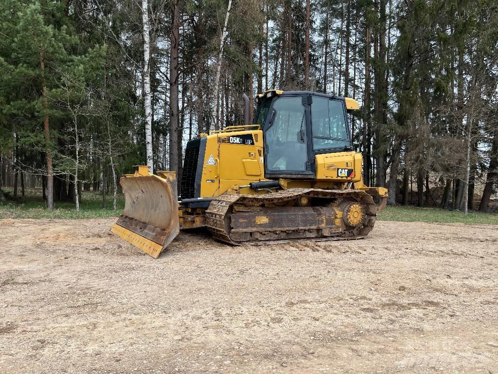 CAT D 5 K 2 LGP Buldooserid