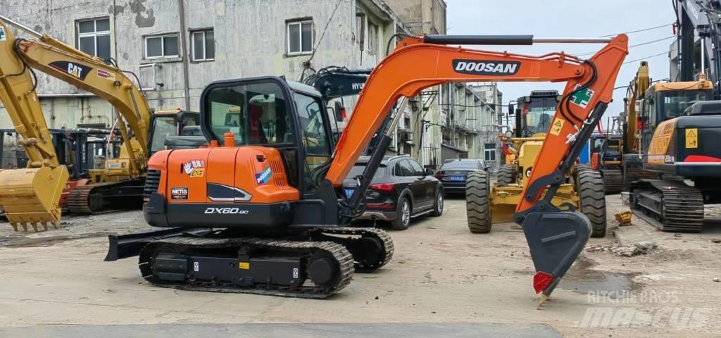 Doosan DX 60 Miniekskavaatorid < 7 t