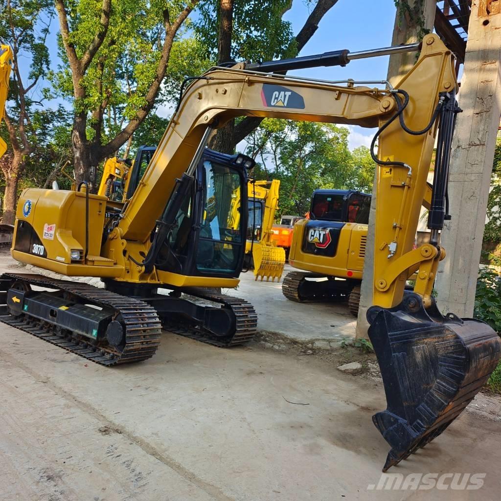 CAT 307 D Väikeekskavaatorid 7t-12t