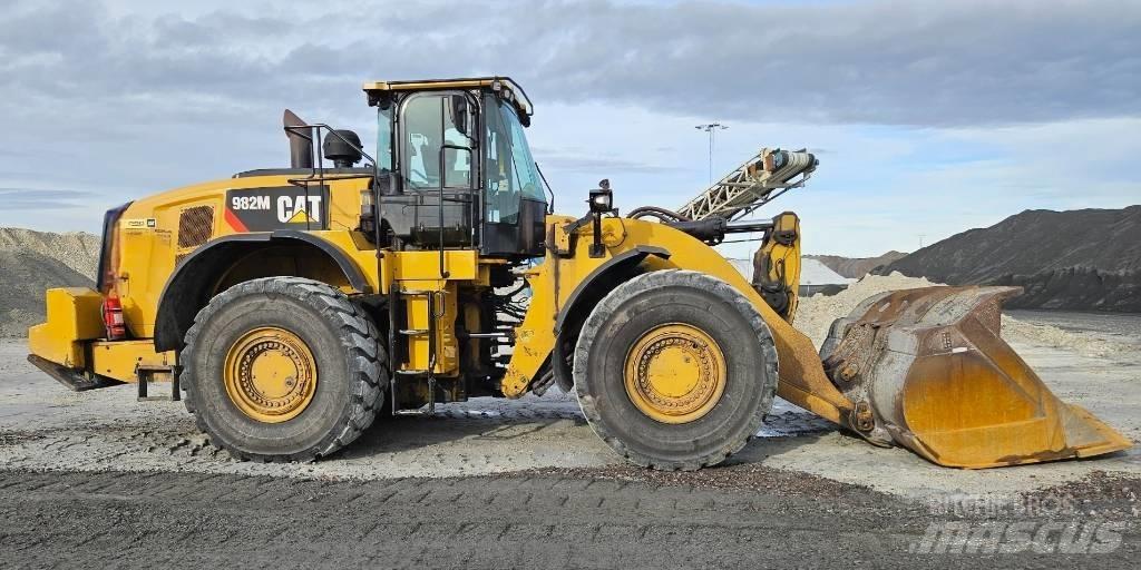 CAT 982 M Rataslaadurid