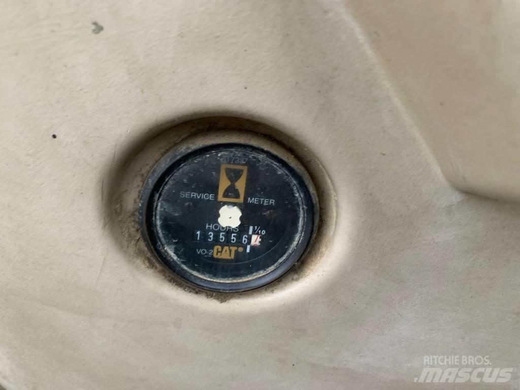 CAT 320N Roomikekskavaatorid
