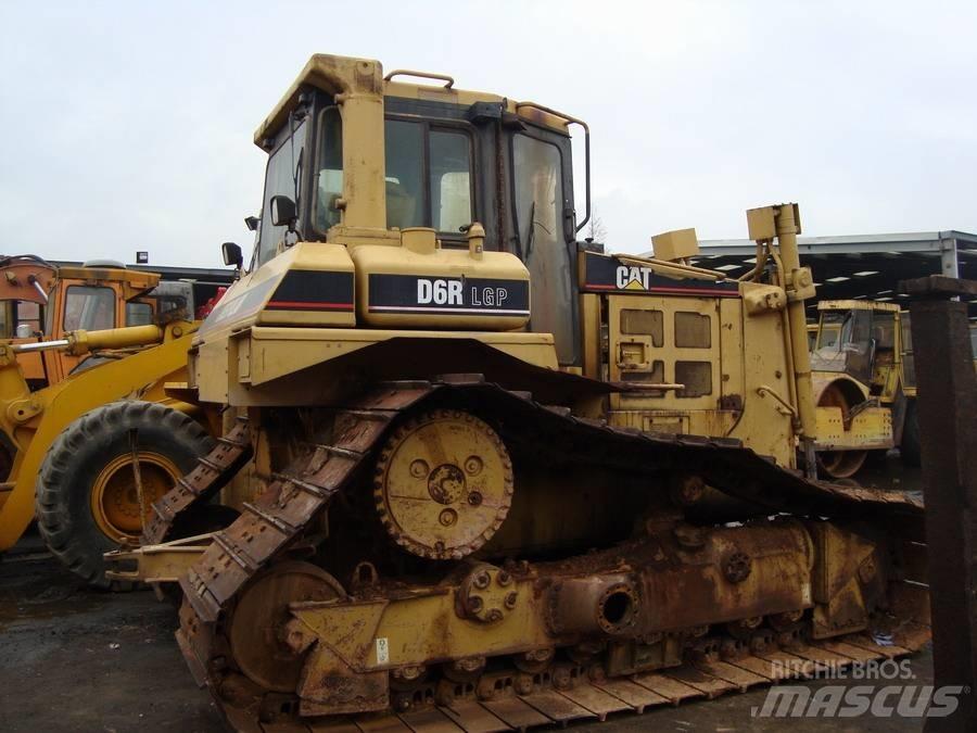 CAT D 6 R DS LGP III Buldooserid