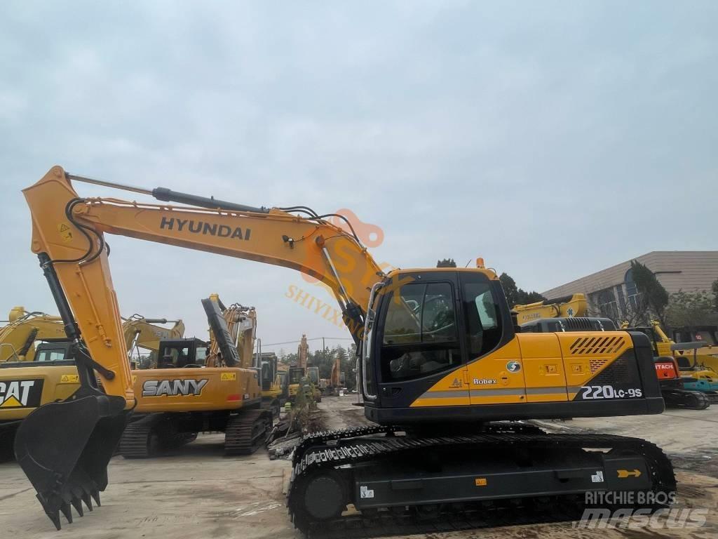 Hyundai Robex 225 Roomikekskavaatorid