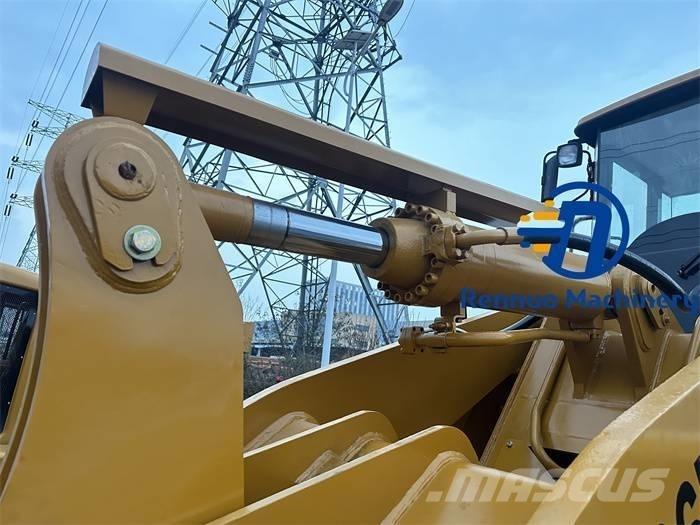 CAT 966H Rataslaadurid