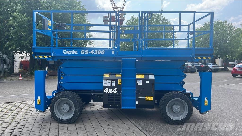 Genie GS-4390RT Käärtõstukid