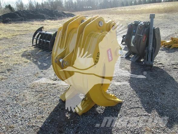Teran CAT 320 Haaratsid
