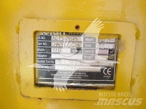 Teran CAT 320 Haaratsid