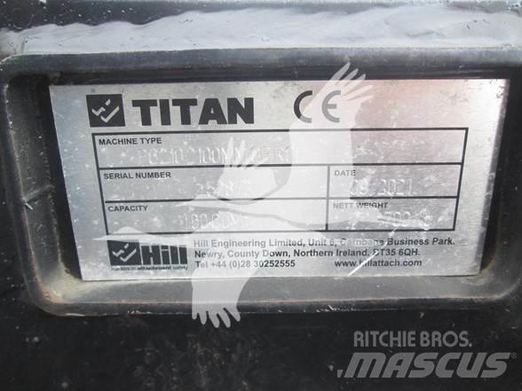 Titan CAT 320 Kopad