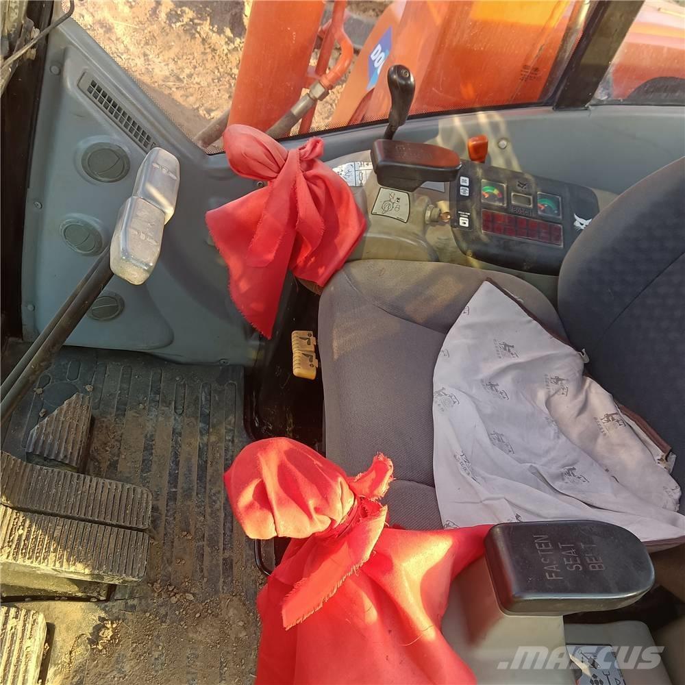 Doosan DH 80 G Väikeekskavaatorid 7t-12t