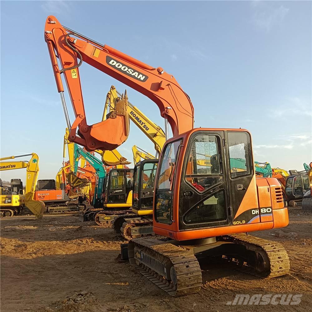 Doosan DH 80 G Väikeekskavaatorid 7t-12t
