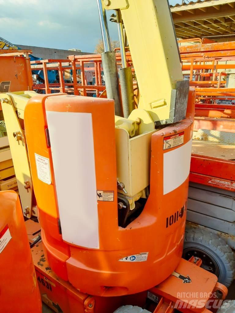 JLG E 300 AJP Iseliikuvad poomtõstukid