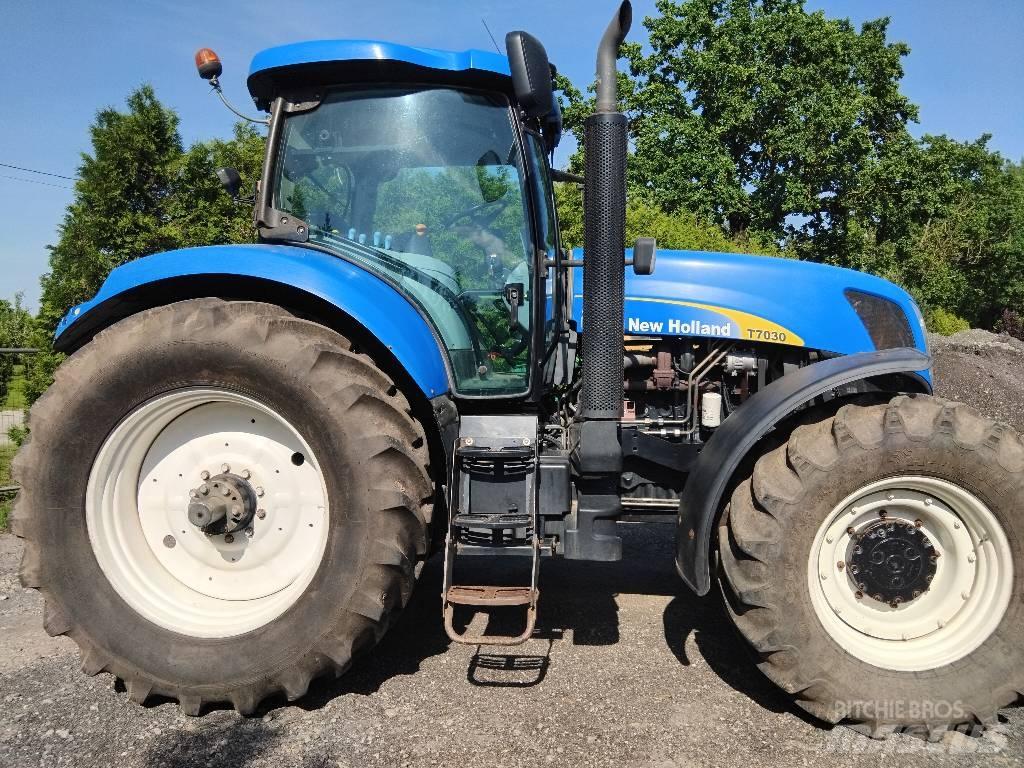 New Holland T7030 Traktorid