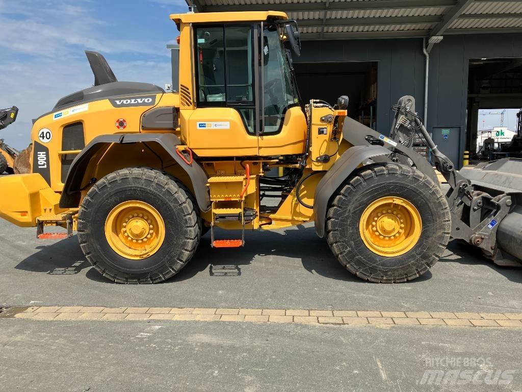 Volvo L 90 H Rataslaadurid