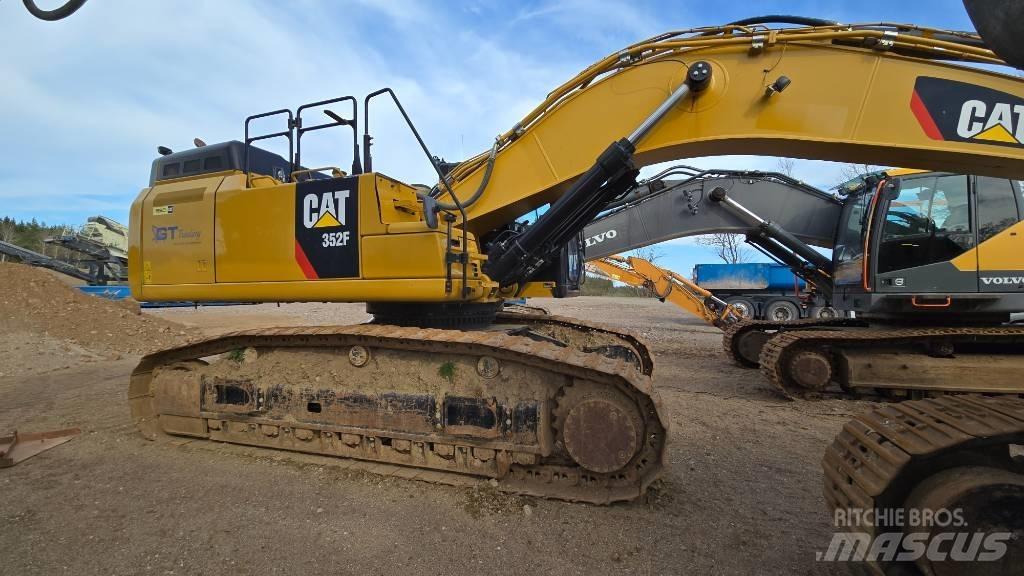 CAT 352 F Roomikekskavaatorid