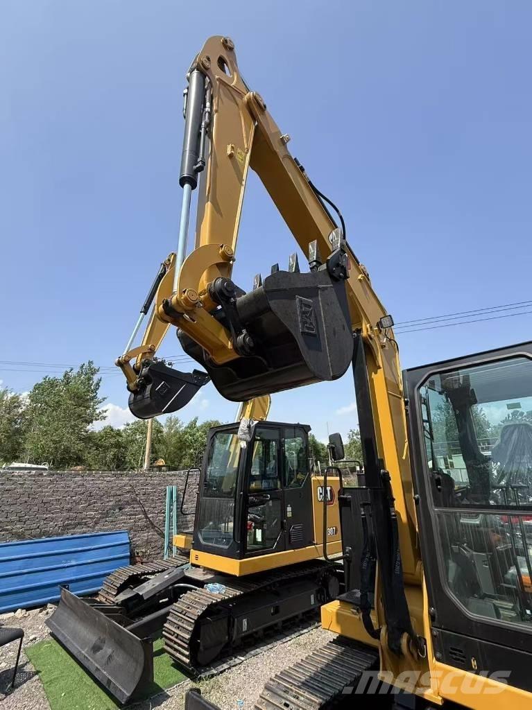 CAT 305.5 Miniekskavaatorid < 7 t