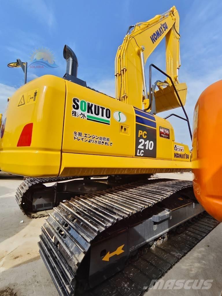 Komatsu PC 210-8 Roomikekskavaatorid