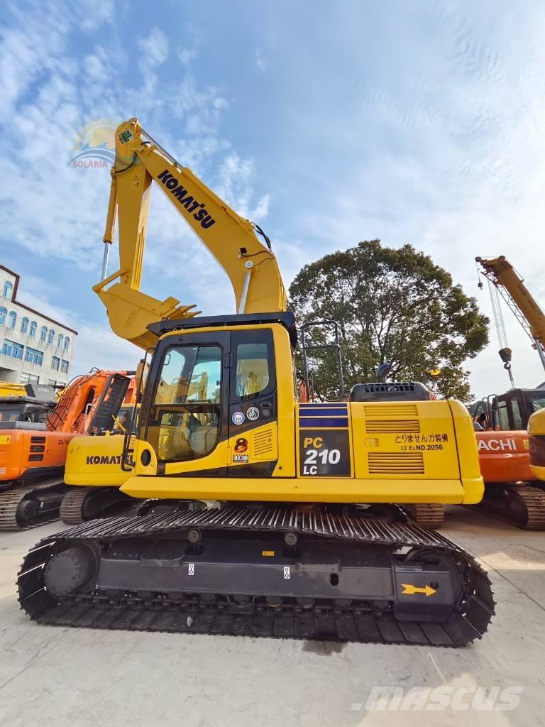 Komatsu PC 210-8 Roomikekskavaatorid