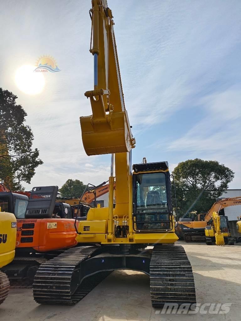 Komatsu PC 210-8 Roomikekskavaatorid