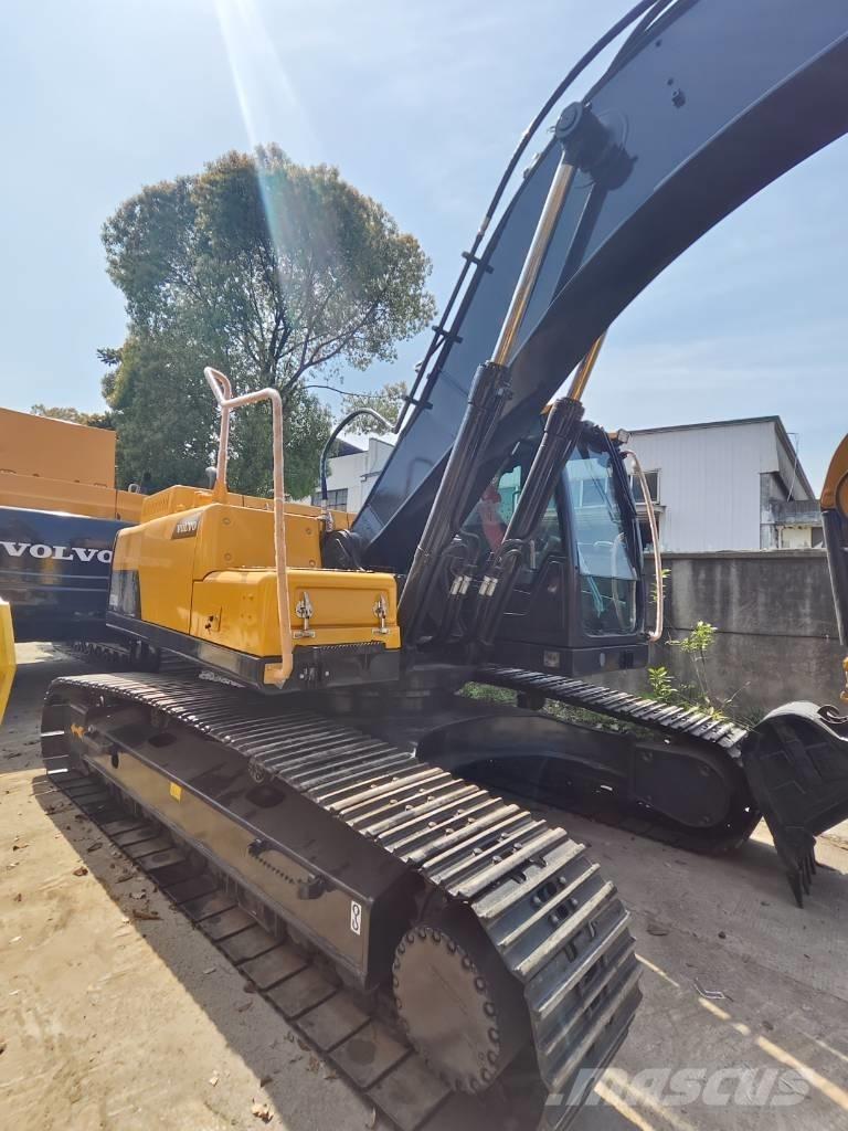 Volvo EC 250 D L Roomikekskavaatorid