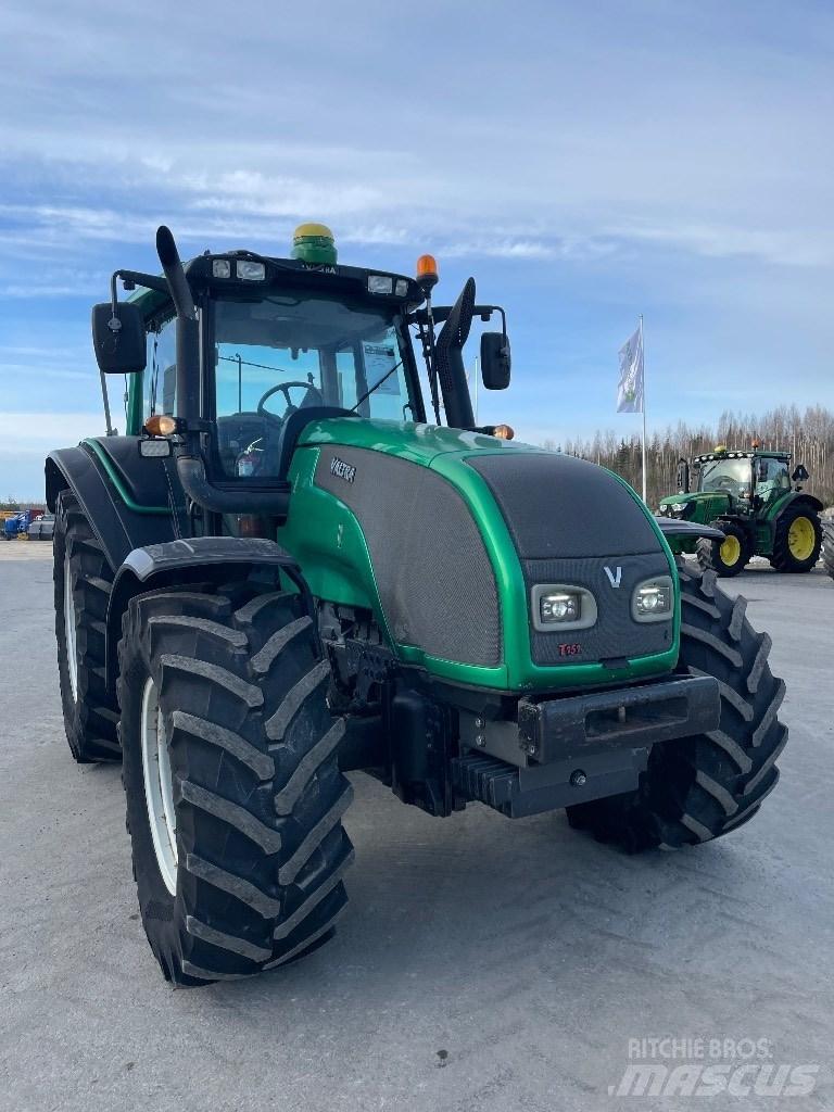 Valtra T151 Traktorid